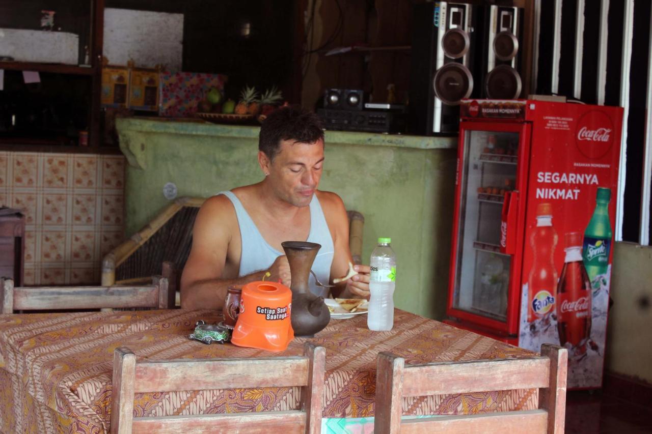 Duyung Rooms & Resto Gerupuk Bumbang Extérieur photo